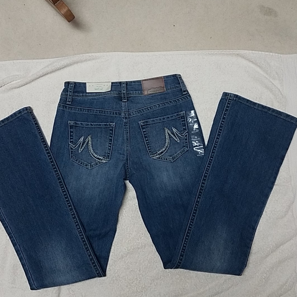 NWT Maurises Boot Cut Mid Rise Jeans size 0